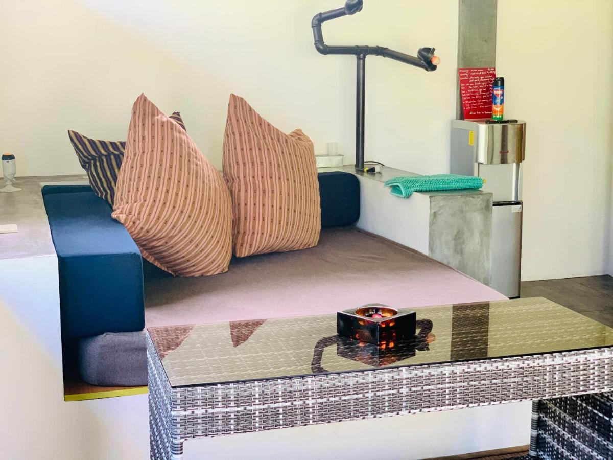 Somewhere Else Boutique Resort Mambajao Luaran gambar