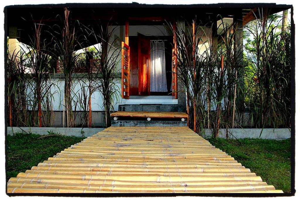 Somewhere Else Boutique Resort Mambajao Bilik gambar