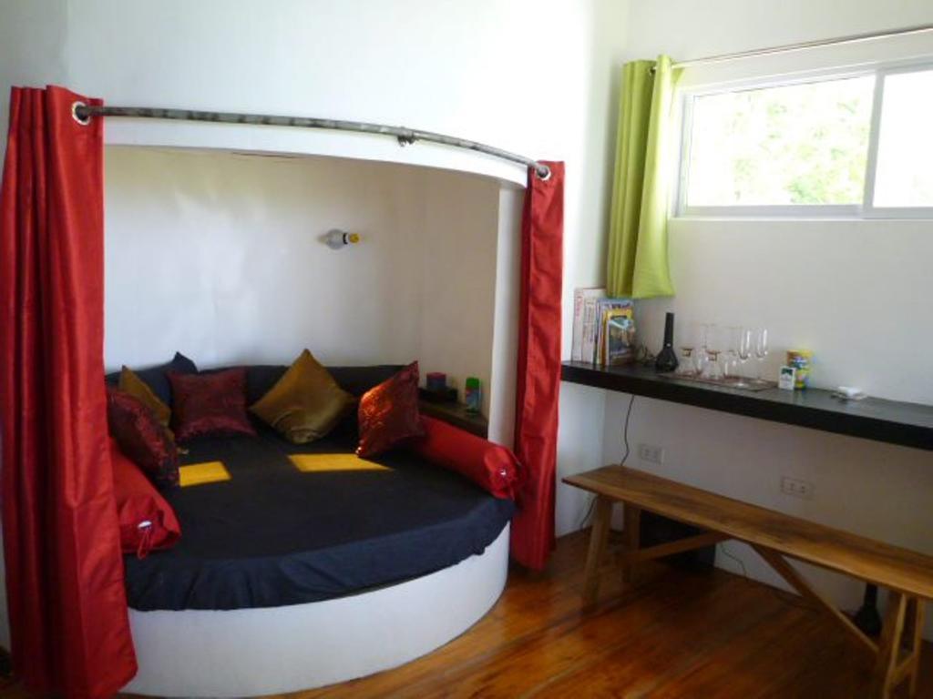 Somewhere Else Boutique Resort Mambajao Luaran gambar