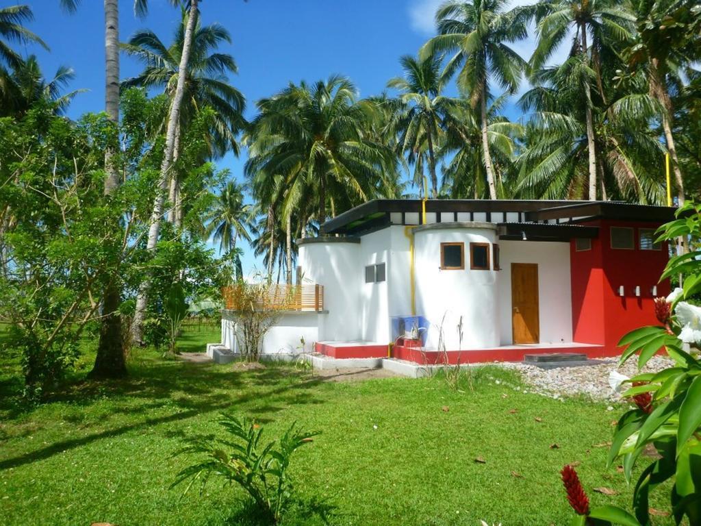 Somewhere Else Boutique Resort Mambajao Bilik gambar