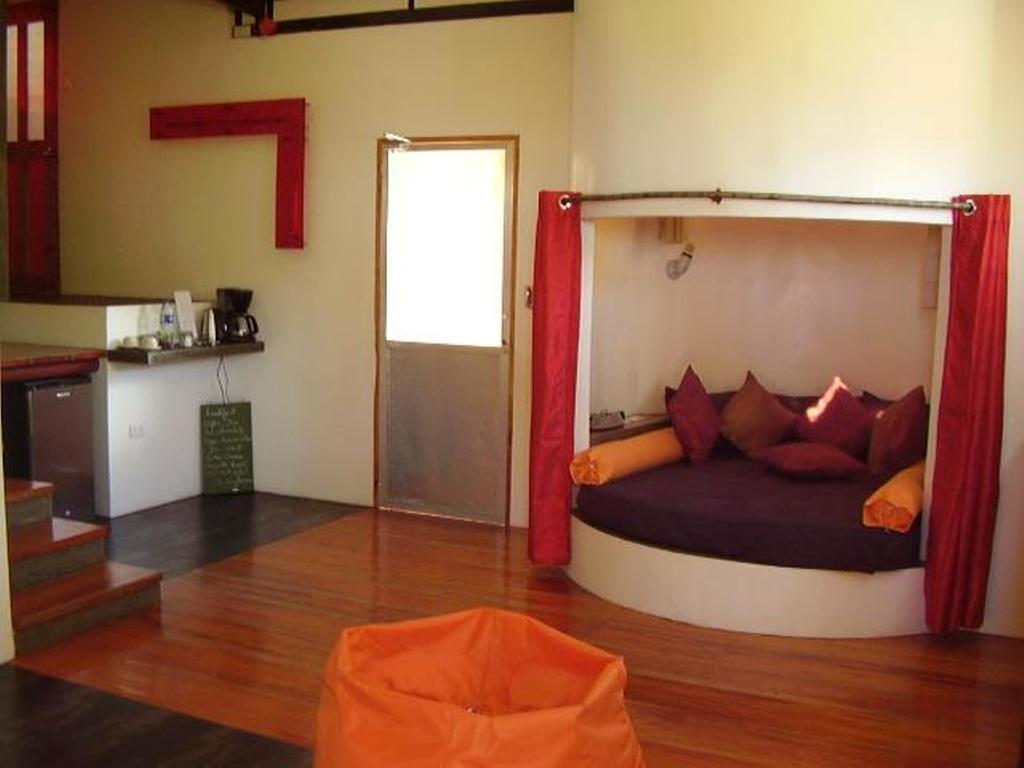 Somewhere Else Boutique Resort Mambajao Luaran gambar